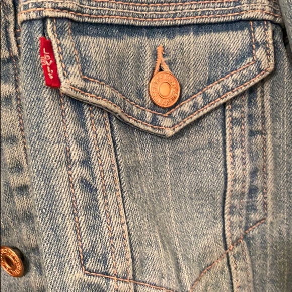 Levis jacket - Picture 4 of 4